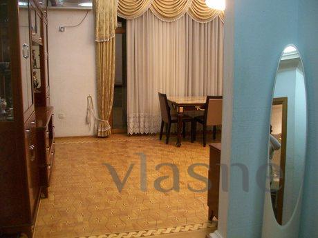 Apartments for rent in the center, Baku - apartment by the day