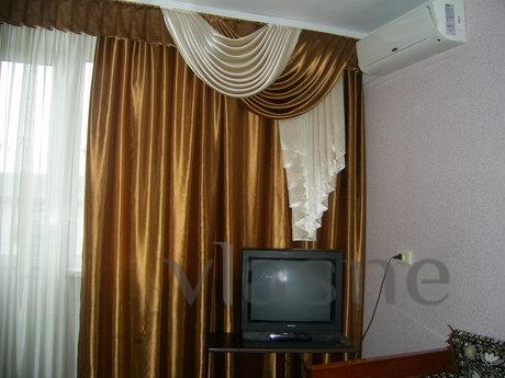 Apartment in the center, Sevastopol - apartment by the day