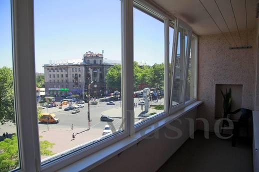 Rent daily hourly 2 room apartment, Mykolaiv - apartment by the day