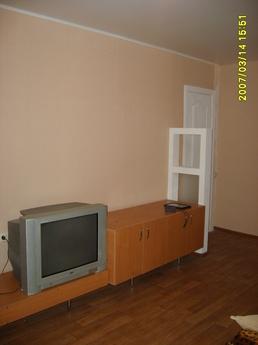 Apartment for rent in shopping center, Dzerzhinsk - apartment by the day