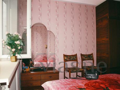 Şehir merkezinde tek yatak odalı daire, Berdiansk - günlük kira için daire