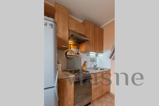 Bright apartment 1 minute from m.VDNH, Москва - квартира подобово