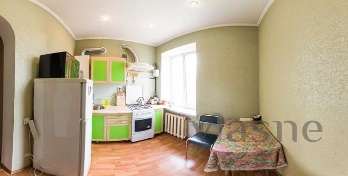 Cozy studio apartment in the center, Simferopol - apartment by the day