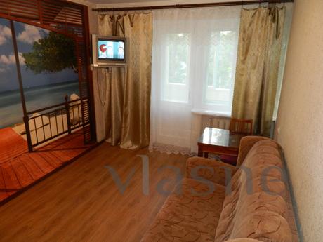 Rent an apartment in the center of Feodosia with 2 separate 