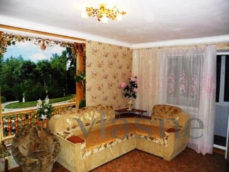 Apartment for Rent 1300 rubles, Yevpatoriya - apartment by the day
