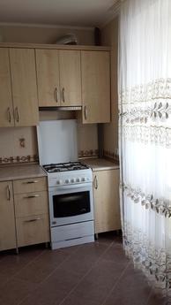 Сдаю 1-к квартиру в Феодосии на Чкалова, Феодосия - квартира посуточно