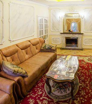 3 odalı Deribasovskaya'da VIP, 10, Odessa - günlük kira için daire