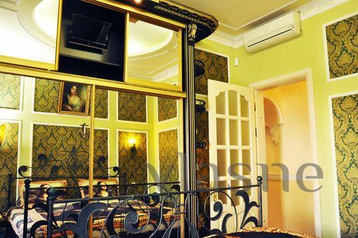 3 odalı Deribasovskaya'da VIP, 10, Odessa - günlük kira için daire