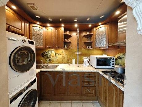 VIP Deribasovskaya, 10, Odessa - apartment by the day