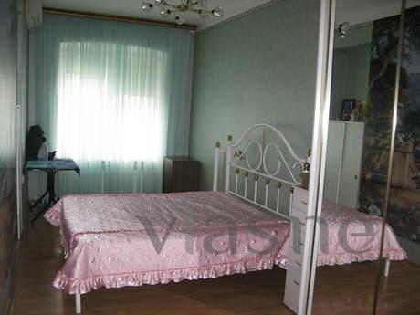 3-bedroom apartment in the center of Yal, Yalta - günlük kira için daire