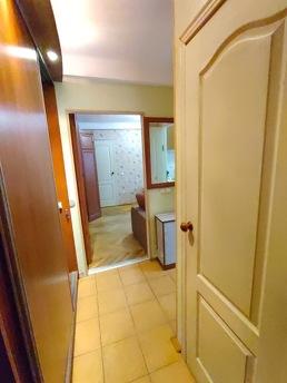 2 bin metrekare Shalimova, NAU, ISIDA, Kyiv - günlük kira için daire