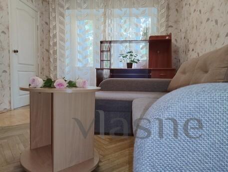 2 bin metrekare Shalimova, NAU, ISIDA, Kyiv - günlük kira için daire