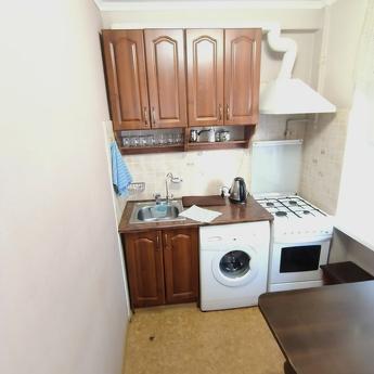 1 metrekare Şalimova, NAÜ, Kyiv - günlük kira için daire