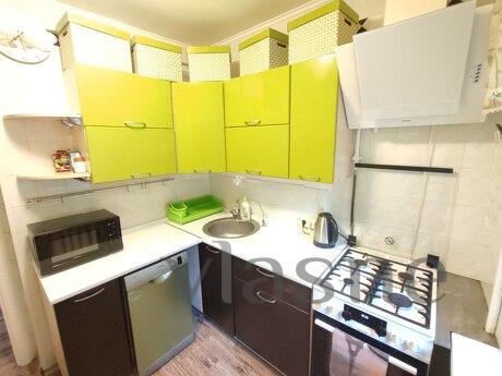 2к кв біля парку, Шалімова, НАУ, Київ - квартира подобово