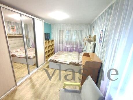 2к кв біля парку, Шалімова, НАУ, Київ - квартира подобово