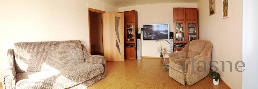 Comfortable, spacious two bedroom apartment with stunning vi