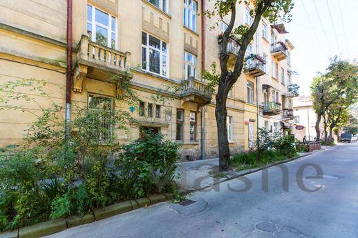 İki kişilik merkezinde romantik stüdyo, Lviv - günlük kira için daire
