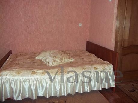 1 .v center of Saratov for rent, Saratov - apartment by the day