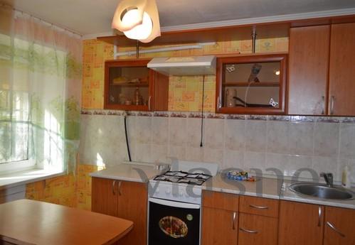 1 com. apartment in the district of the, Yekaterinburg - günlük kira için daire