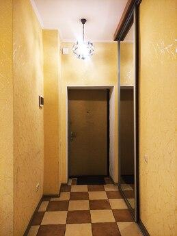 Güneşli kale, stüdyo, 2+1, Kyiv - günlük kira için daire