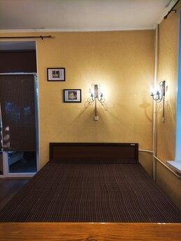 Güneşli kale, stüdyo, 2+1, Kyiv - günlük kira için daire