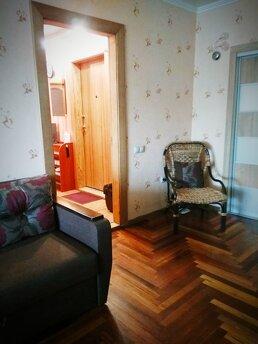 Rent daily and hourly apartment Semi-Lyuk, Zaporizhzhia - apartment by the day
