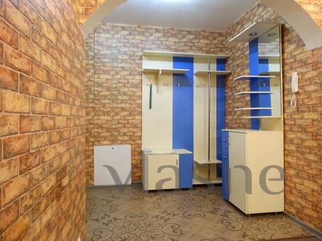 InnDays - Metallurgists 108 (2), Tula - apartment by the day