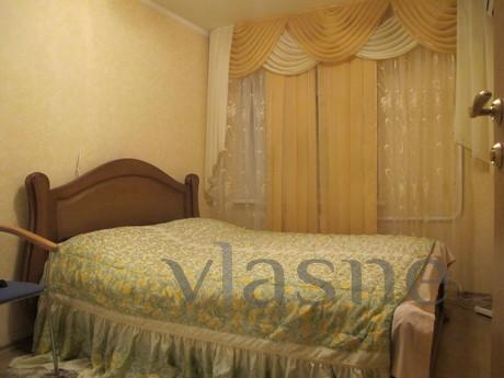 Wonderful, bright apartment with three separate rooms in the