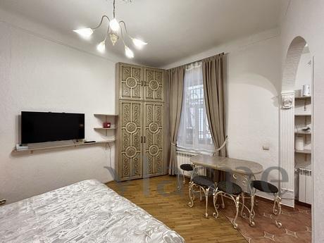 Romantic courtyard apartments, Lviv - apartment by the day