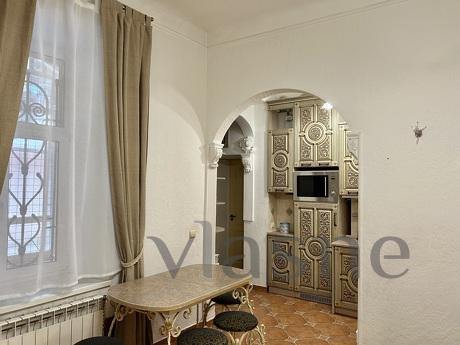Romantic courtyard apartments, Lviv - apartment by the day