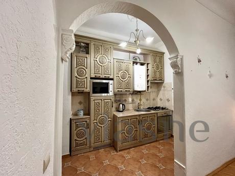 Romantic courtyard apartments, Lviv - apartment by the day
