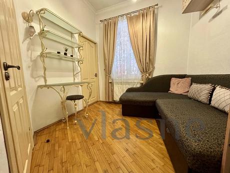Romantic courtyard apartments, Lviv - apartment by the day