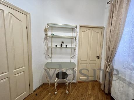 Romantic courtyard apartments, Lviv - apartment by the day