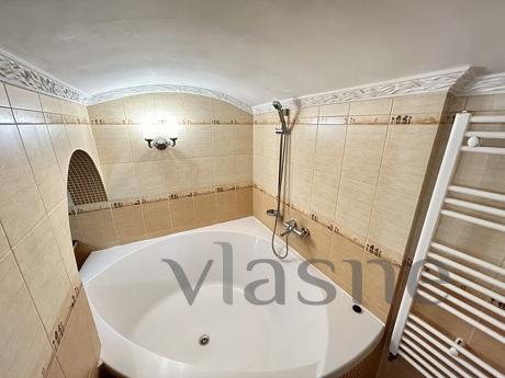 Romantic courtyard apartments, Lviv - apartment by the day
