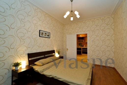 The apartment is in the center of center, Saint Petersburg - apartment by the day