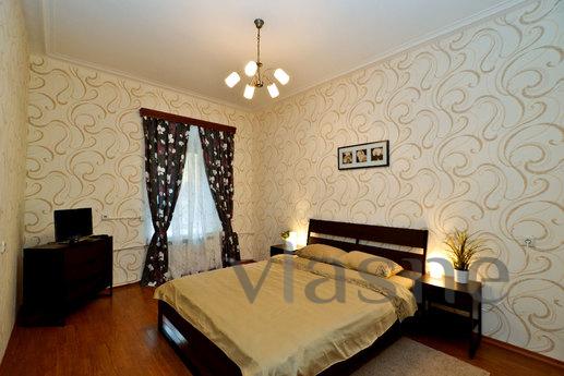 The apartment is in the center of center, Saint Petersburg - apartment by the day