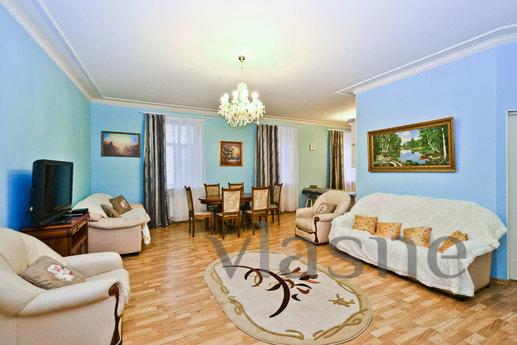 Luxury apartments for 10 people, Saint Petersburg - apartment by the day
