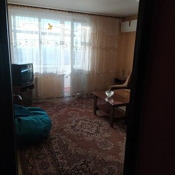 Rent a 1-room apartment daily, hourly. Microdistrict Lazurny