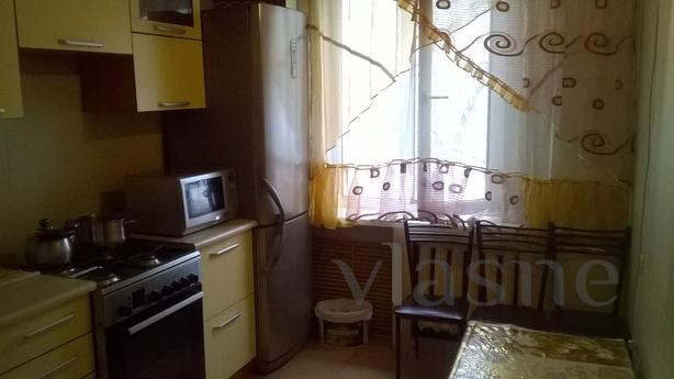 Квартира 3х ком Фурманова-Маметова, Алмати - квартира подобово