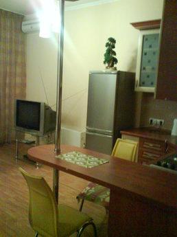 1-room apartment. Dostyk-Zholdasbekov, Almaty - günlük kira için daire