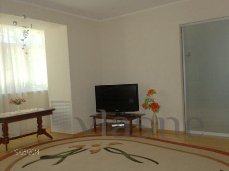 Address 3 room apartment in the city cen, Uralsk - günlük kira için daire