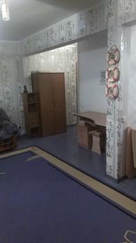 Cдам 2-х кімнатну квартиру, Усть-Каменогорськ - квартира подобово