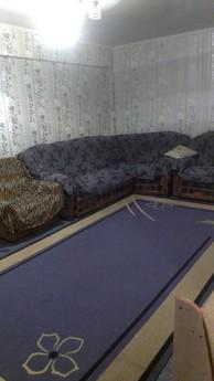 Cдам 2-х кімнатну квартиру, Усть-Каменогорськ - квартира подобово
