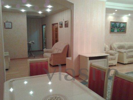 3 bedroom apartment Mega mall, WI-FI, Aktobe - günlük kira için daire