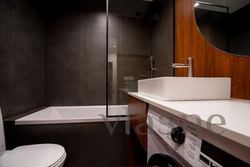 Quiet apartment in charge of Bartolomeo ta, Dnipro (Dnipropetrovsk) - günlük kira için daire