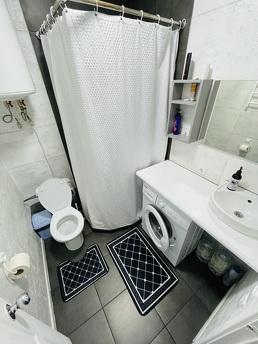 2-room apartment by the sea, 4th floor, Odessa - apartment by the day