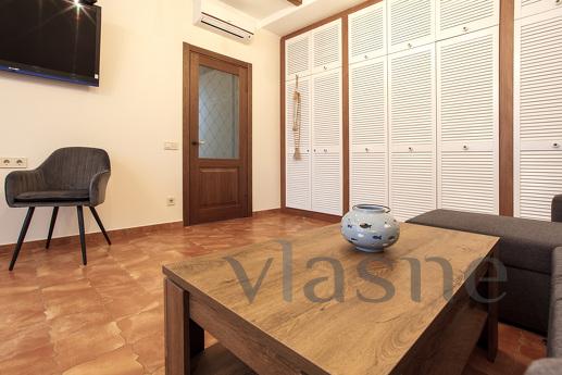 1-room in Arcadia for your refurbishment, Odessa - apartment by the day