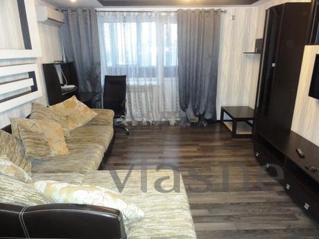 luxury two bedroom apartment in the cent, Orenburg - günlük kira için daire