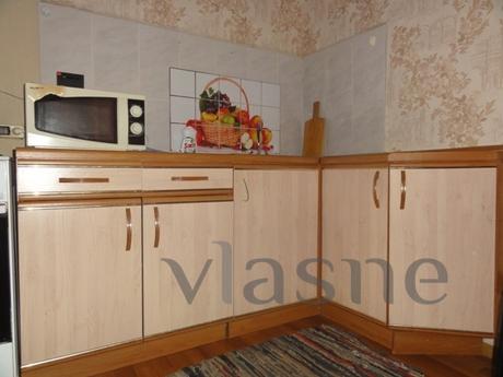 Apartment for rent near the shopping mal, Orenburg - günlük kira için daire