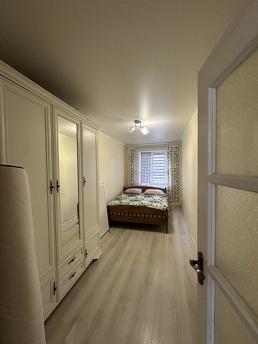 Хороша квартира з новим ремонтом